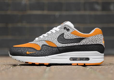 air max 1 safari release date.